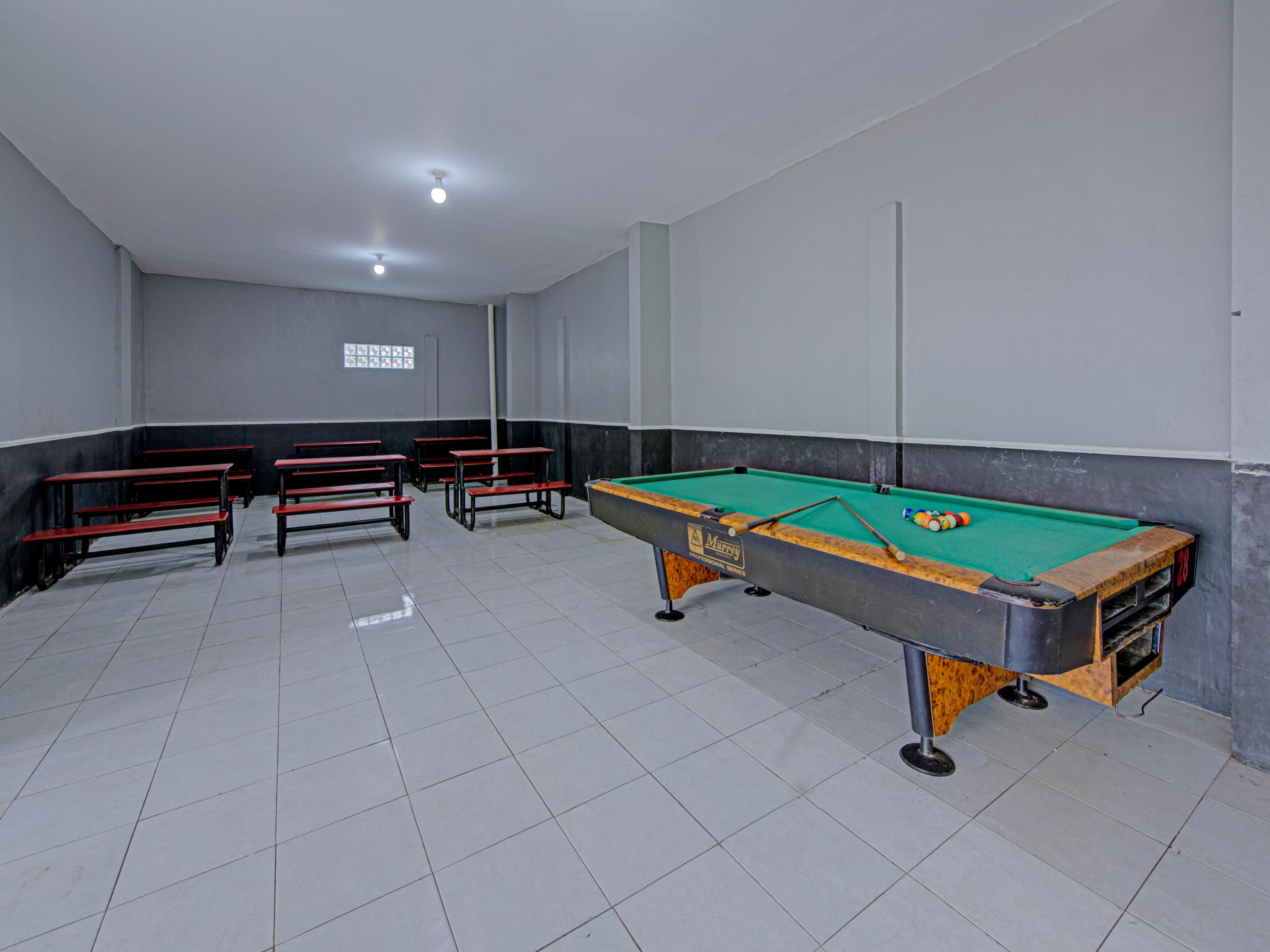 Oyo 3841 Wisma 25 Cilacap Esterno foto